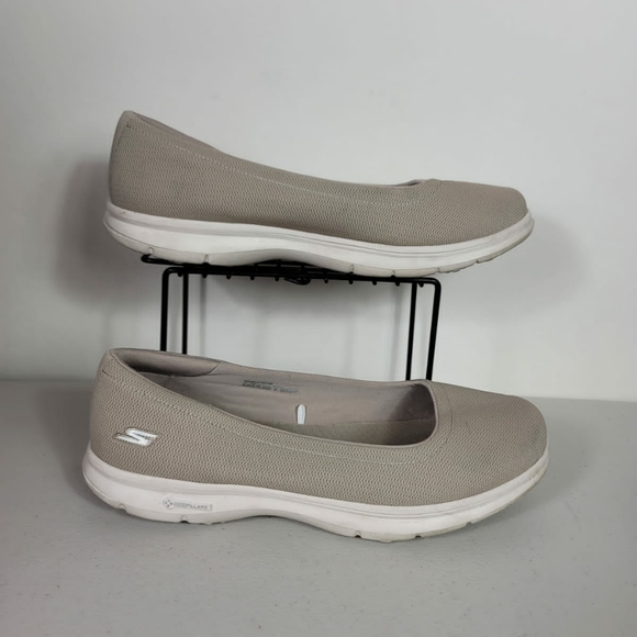 Skechers Go Step Luxe Woman's Slip On Flats 10 beige - Picture 5 of 9